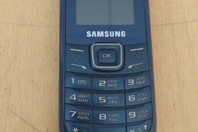 Мобільний телефон «Samsung GT-E 1200», імеі: 356561/06/896445/2