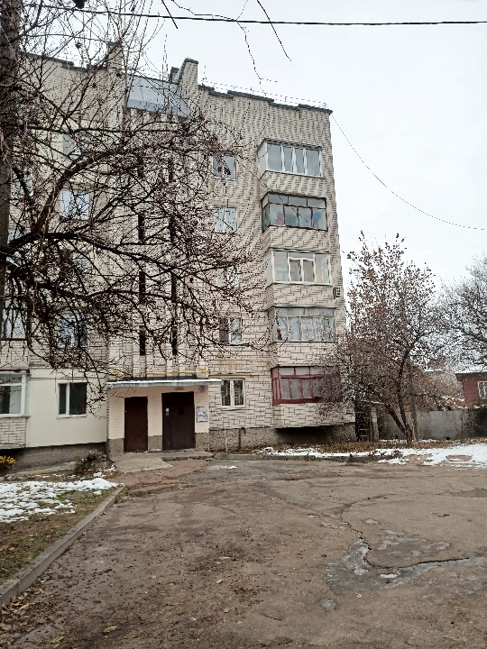 1/2 частка однокімнатної квартири, загальною площею 36,8 кв.м., житловою площею 19,8 кв.м. за адресою: Чернігівська область, м.Чернігів, вул. Хлібопекарська (Воровського), будинок 16, квартира 72