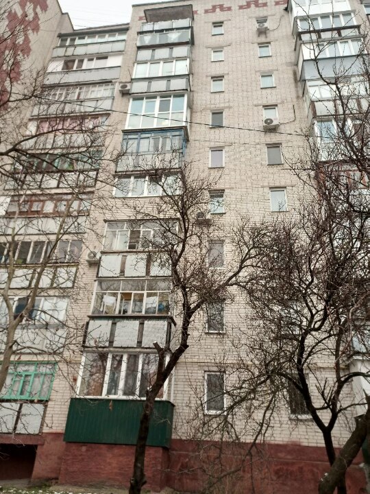 1/2 частка однокімнатної квартири, загальною площею 36,9 кв.м., житловою площею 19,2 кв.м. за адресою: Чернігівська область, м.Чернігів, вул. Любецька, будинок 7, квартира 135