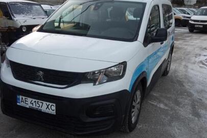 Автомобіль марки PEUGEOT, модель: RIFTER, категорія: легковий, рік виробництва: 2020, VIN: VR3EC9HPALJ832200, номер кузова: VR3EC9HPALJ832200, номерний знак: AE4157XC, колір: білий