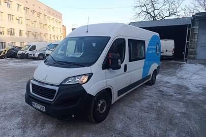 Автомобіль марки PEUGEOT, модель: BOXER, категорія: ВАНТАЖНИЙ, рік виробництва: 2020, VIN: VF3YD3MFC12N94782, номер кузова: VF3YD3MFC12N94782, номерний знак: АЕ9775ОА, колір: білий