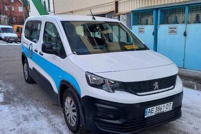 Автомобіль марки PEUGEOT, модель: RIFTER, категорія: легковий, рік виробництва: 2020, VIN: VR3EC9HPALJ835898, номер кузова: VR3EC9HPALJ835898, номерний знак: AE3861OT, колір: білий