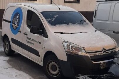 Автомобіль марки CITROEN, модель: BERLINGO, категорія: ВАНТАЖНИЙ, рік виробництва: 2018, VIN: VF77H9HF0JJ764877, номер кузова: VF77H9HF0JJ764877, номерний знак: АЕ2736КС, колір: білий