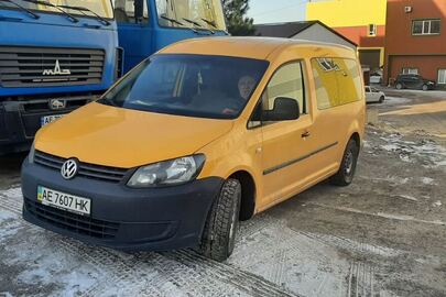 Автомобіль марки VOLKSWAGEN, модель:CADDY, категорія: легковий, рік виробництва: 2013, VIN: WV2ZZZ2KZEX070667, номер кузова: WV2ZZZ2KZEX070667, номерний знак: АЕ7607НК, колір: жовтий