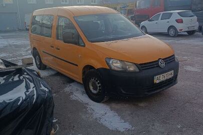 Автомобіль марки VOLKSWAGEN, модель:CADDY, категорія: легковий, рік виробництва: 2013, VIN: WV2ZZZ2KZEX071103, номер кузова: WV2ZZZ2KZEX071103, номерний знак: АЕ7613НК, колір: жовтий