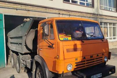 Автомобіль марки КАМАЗ, модель: 55111, категорія: ВАНТАЖНИЙ, рік виробництва: 1989, VIN: 6754/17000005, номер шасі: 551110014629, номерний знак: АЕ7061НВ, колір: помаранчевий