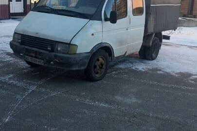 Автомобіль марки ГАЗ, модель: 33023, категорія: ВАНТАЖНИЙ, рік виробництва: 2002, VIN: XTH33023021849615, номер шасі: 33023021880653, номер кузова: 33023020016306, номерний знак: АЕ3769НО, колір: білий