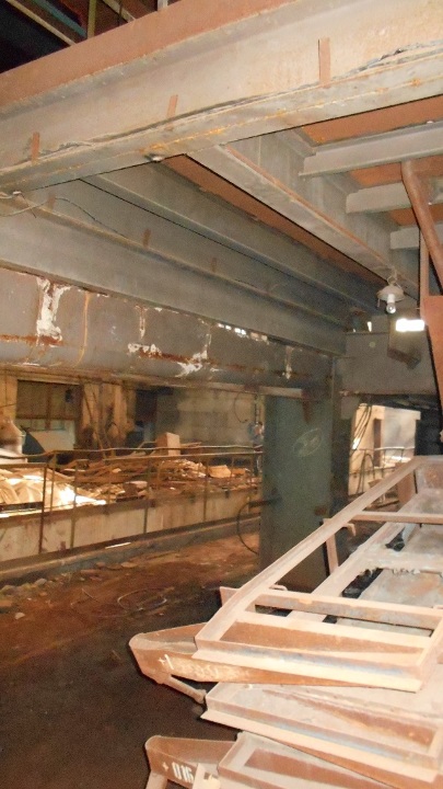 Залишки металоконструкцій обладнання 