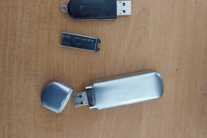 USB накопичувачі, в загальній кількості 5 шт., б/в