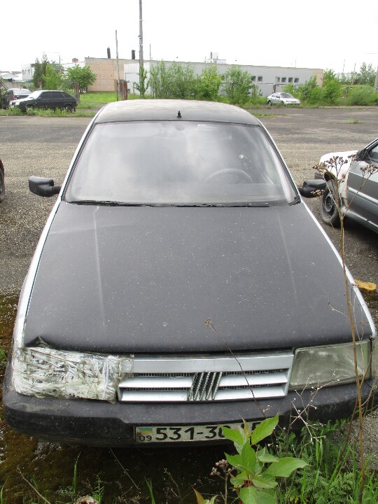 Легковий автомобіль марки Fiat, модель: Tempra 1.6S, 1991 р.в., д.н.з. 531-30 ІВ, кузов номер: ZFA15900007077465, сірого кольору