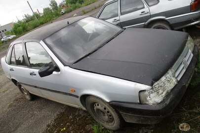 Легковий автомобіль марки Fiat, модель: Tempra 1.6S, 1991 р.в., д.н.з. 531-30ІВ, кузов номер: ZFA15900007077465, сірого кольору