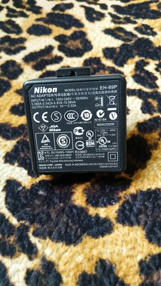 Зарядний пристрій до фотокамери “NIKON NSW 25009”