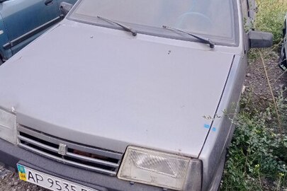 Легковий автомобіль ВАЗ, модель 2109, державний номер АР9535ВТ , 1994 року випуску, колір сірий, номер шасі (кузов)  XTA210910R1536533