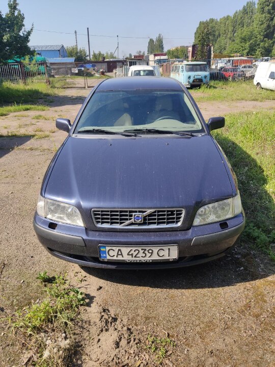 Легковий автомобіль марки : VOLVO, модель  V40,  номер кузова: YV1VW78824F040759 , ДНЗ СА4239СІ, колір синій, 2003 р.в. 