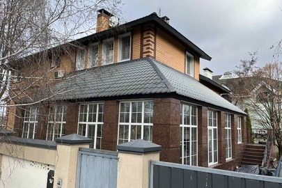 Іпотека. Житловий будинок загальною площею 457,5 кв.м. та земельна ділянка площею 0,11 га, к.н. 1221481000:02:004:0098 розташований за адресою: Дніпропетровська обл., Дніпровський р-н, с.Олександрівка, вул. Янтарна, буд. 2