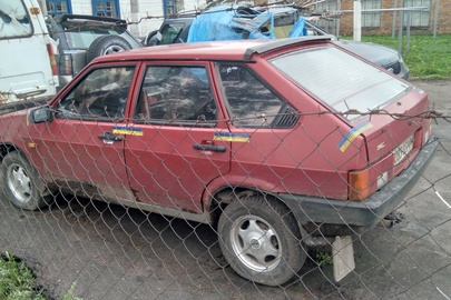 Легковий автомобіль ВАЗ 2109, червоного кольору, 1991 року виробництва, реєстраційний номер 08383ММ, VIN: XTA210900M0961297