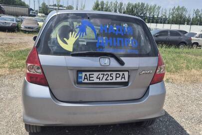 Автомобіль марки Honda, модель Jazz, 2005 року випуску, VIN - JHMGD18705S239586, державний реєстраційний номер AE4725PA