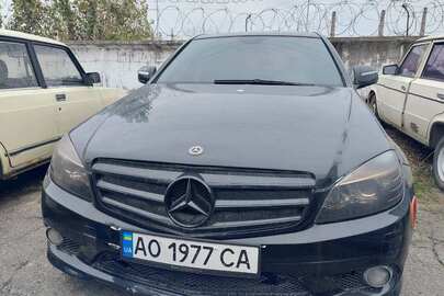 Автомобіль MERCEDES-BENZ, модель: C 300, рік випуску: 2009, номер кузова: WDDGF54X09R055550, державний номер АО1977СА