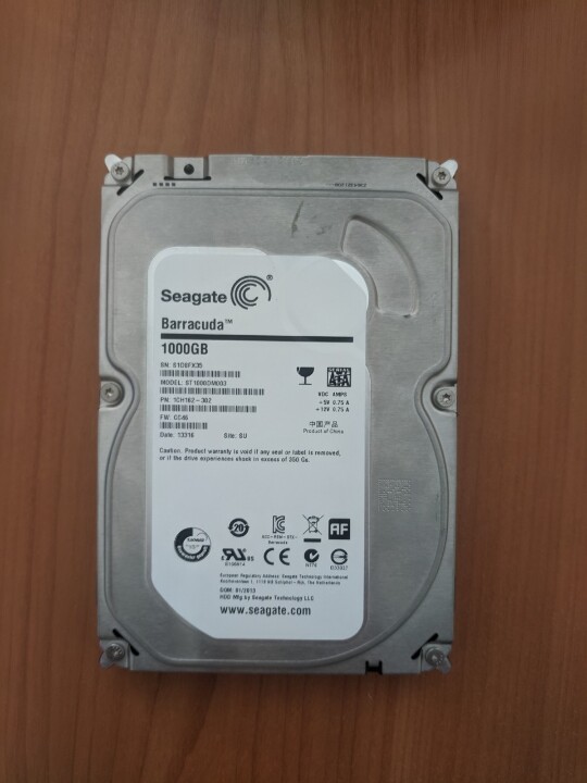 Жорсткий диск Seagate BarraCuda HDD 1TB, SN: S1D8FX35, Model: ST1000DM003
