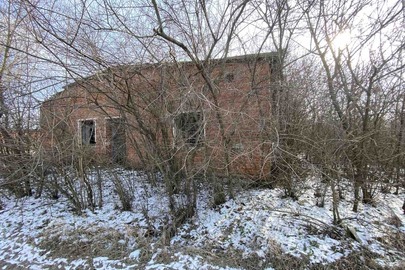 Нежитлове приміщення будівля телятника, загальною площею 947,9 кв.м., яке знаходиться за адресою: Житомирська обл., Коростишівський р., с. Кам'яний Брід,  вул. Промислова, будинок, 1