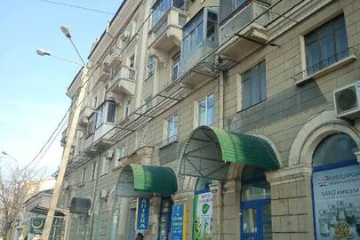 ІПОТЕКА: Трикімнатна квартира загальною площею 68,4 кв.м., за адресою: м. Харків, проспект Московський, 40/42, кв.44