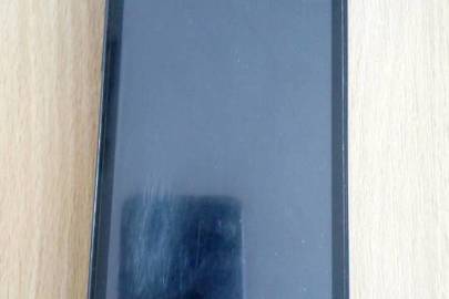 Мобільний телефон марки Lenovo A680, чорного кольору