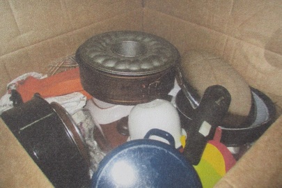  Товари побутового призначення, посуд: тарілки, стакани, каструлі, сковорідки та інші предмети масою 3915.00 кг