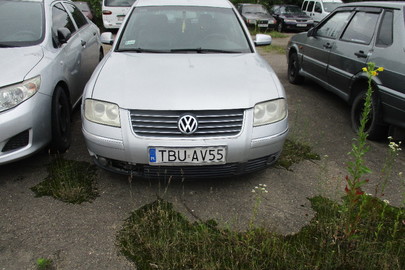 Транспортний засіб марки Volkswagen Passat, 2,5 TDI, 2002 року випуску, реєстраційний номер TBUAV55, № куз. WVWZZZ3BZ2P281779, сірого кольору, об'єм двигуна - 2496 см. куб., дизель