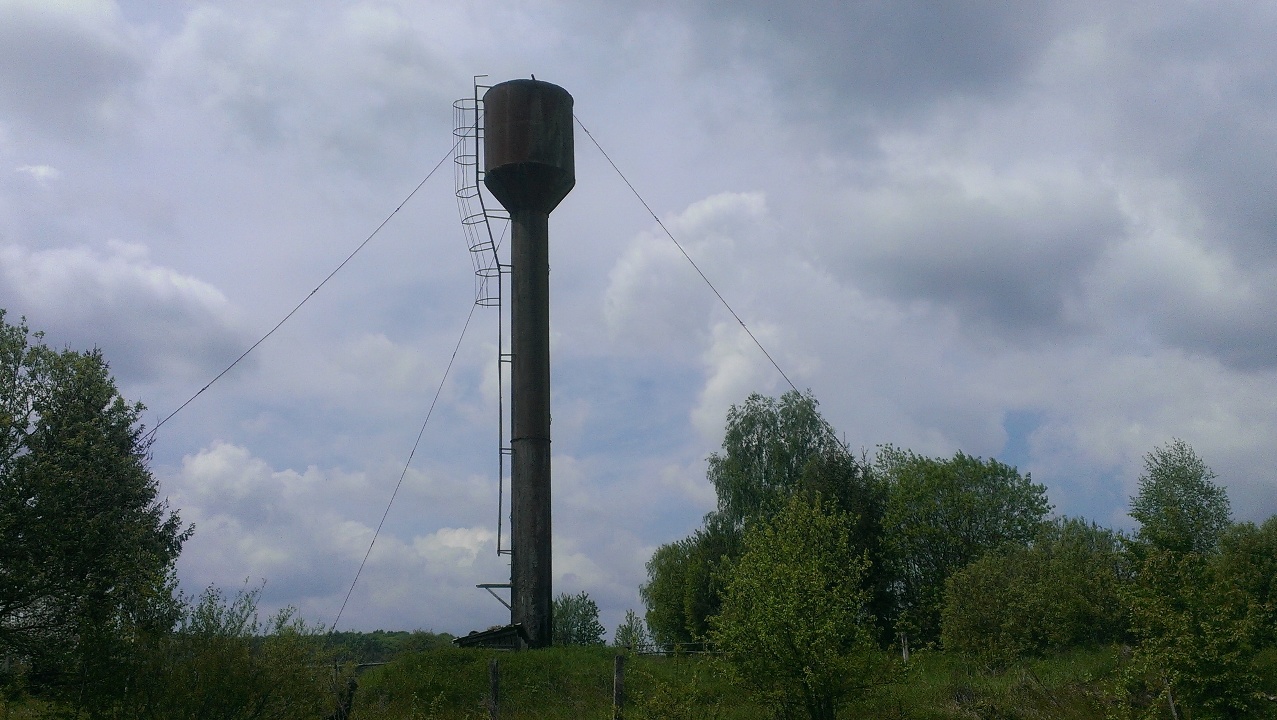 Будівля насосної з водонапірною баштою під літ. Б, заг. пл. 4.8 кв.м., площа забудови 6.12 кв.м., об'єм будинку 12.0 кв.м., площа нежитлових приміщень 4.8 кв.м., за адресою: Львівська обл., Золочівський р-н., с. Бібщани, вул. Зелена, 45