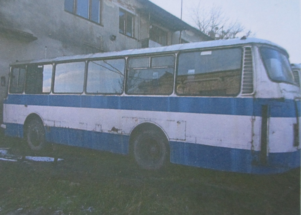Автобус марки ЛАЗ 695, 2002 року випуску, ДНЗ: ВС8806АС, білого кольору, № куз. Y8А6955Т0020000375, об'єм двигуна - 11150 см. куб.