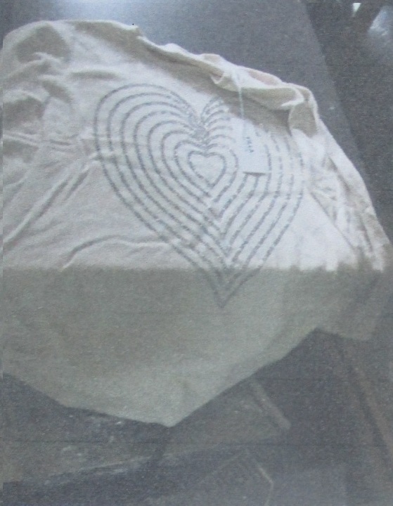 Светри жіночі трикотажні з синтетичних матеріалів в асортименті, різних розмірів - 86 шт.