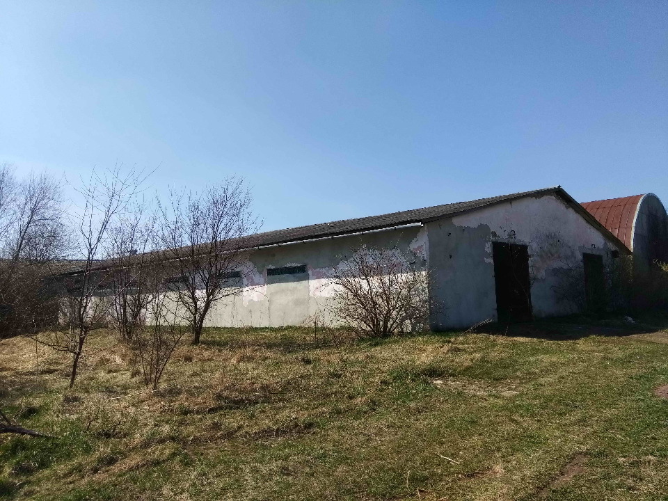 Нежитлова будівля заг. пл. 1488.1 м.кв., що знаходиться за адресою: Львівська обл., Стрийський р., с.Семигинів, вул. І.Франка, 137 Г