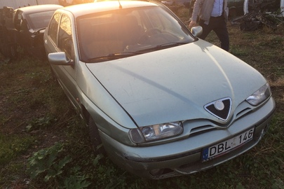 Транспортний засіб марки ALFA ROMEO, 1999 року випуску, реєстраційний номер DBL146, № куз. ZAR9300002238619, зеленого кольору, об'єм двигуна - 1598 см. куб., бензин