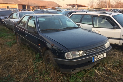 Транспортний засіб марки Peugeot 405, 1995 року випуску, реєстраційний номер ERJ431, № куз. VF34BD9B271465614, чорного кольору, об'єм двигуна - 1905 см. куб., дизель