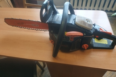 Бензопила марки "Dnipro M", модель "Chainsaw DSG-40H", бувша у користуванні