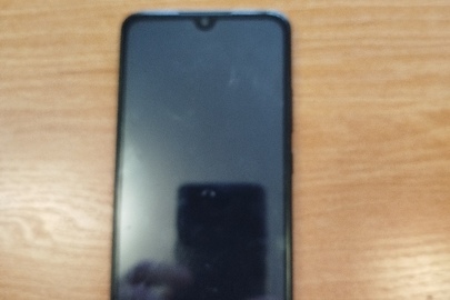 Конфіскація за рішенням суду: мобільний телефон марки «Huawei», корпус чорного кольору, без зарядного пристрою, бувший у користуванні