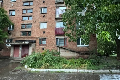 Однокімнатна квартира, загальною площею 34.4 кв.м., що знаходиться за адресою: Черкаська обл., м. Золотоноша, вулиця Лепсе (Євгена Півня), будинок 6, квартира 78