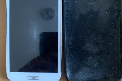 Конфісковане майно за рішенням суду: мобільний телефон «SAMSUNG GALAXY» номер моделі «GT-190601» в неробочому стані