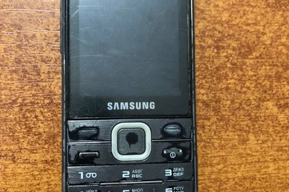 Мобільний телефон "Samsung S5610"