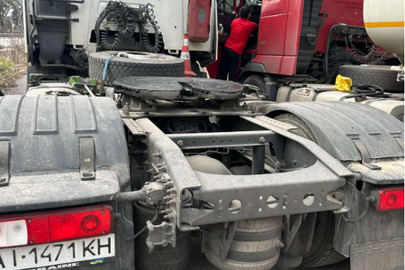 Вантажний автомобіль RENAULT T460, ДНЗ АІ1474КН, 2015р.в., кузов VF611А162GD012401, білого кольору, тягач