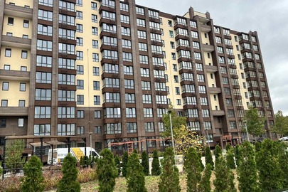 Однокімнатна квартира, загальною площею 48.9 кв.м., що розташована за адресою: Чернігівська обл., м. Чернігів, вул. Любецька, буд. 108, кв. 161