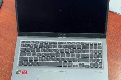 Конфісковане майно за рішенням суду: ноутбук марки «ASUS», модель М515D, б/в