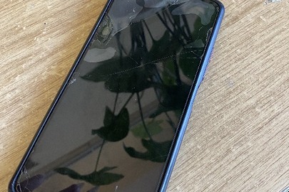 Конфісковане майно за рішенням суду: мобільний телефон  - «Redmi Note 10 Pro» , чорного кольору  б/в
