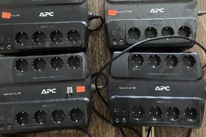 Джерело безперебійного живлення, APC Back-UPS ES 700, б/в у кількості 4 шт.