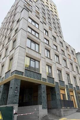 Однокімнатна квартира загальною площею 40,70 кв.м., житлова площа: 19,40 кв.м., що розташована за адресою: м. Київ, вул. Володимирська, буд. 86-А, кв. 63