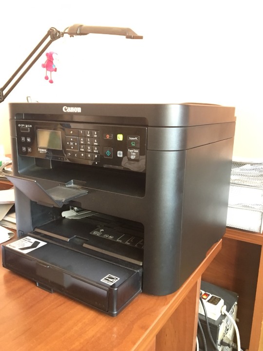 Мультифункціональний принтер HP Laserjet