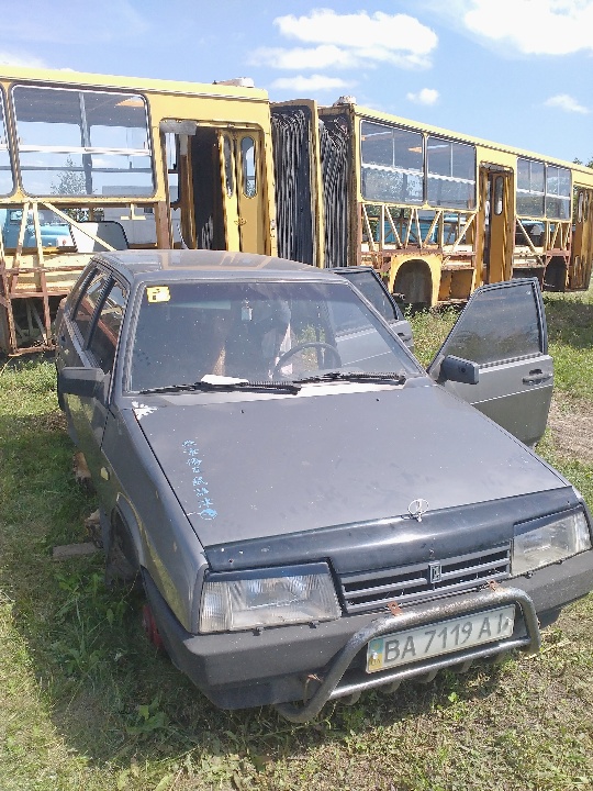 Автомобіль ВАЗ 21099, 1994 року випуску, реєстраційний номер ВА7119АІ, номер кузову (VIN) XTA210990R1555924