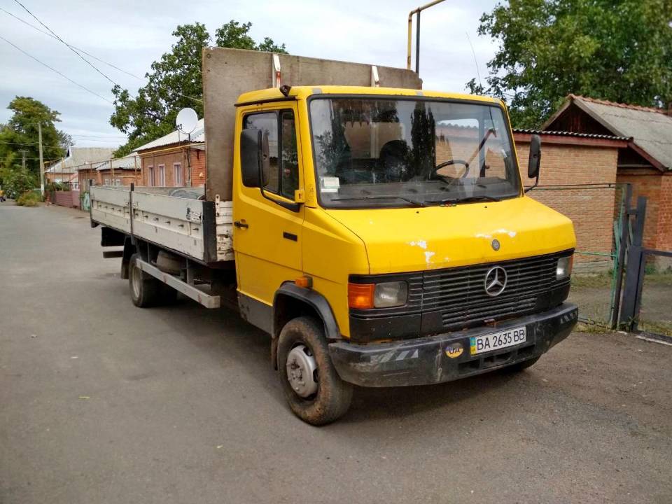 Вантажний автомобіль МВ 709D, 1989 року випуску, державний номер ВА2635ВВ, ідентифікаційний номер (VIN) WDB66900210807439