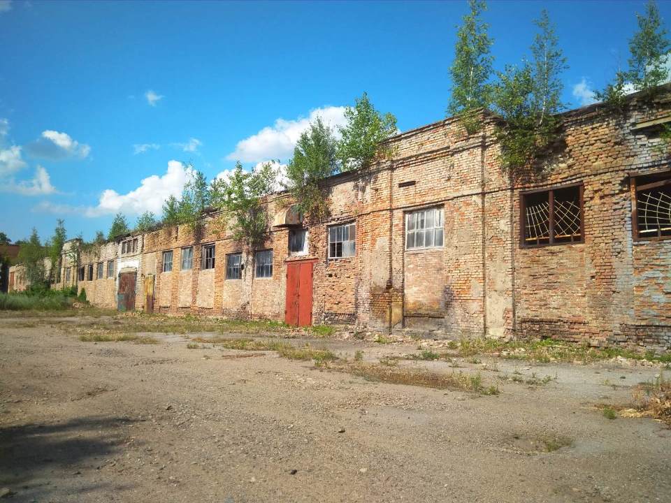 Комплекс будівель та споруд, загальна площа 11482.3 кв. м, який знаходиться за адресою: Куколівське шосе, буд. 5, м. Олександрія, Олександрійський р-н, Кіровоградська обл.