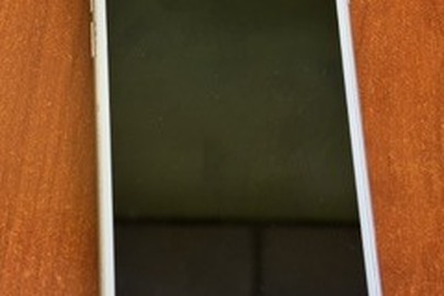 Конфісковане майно за рішенням суду: мобільні телефони марки «IPhone 6s» та «IPhone 6», у кількості 2 шт., б/в 